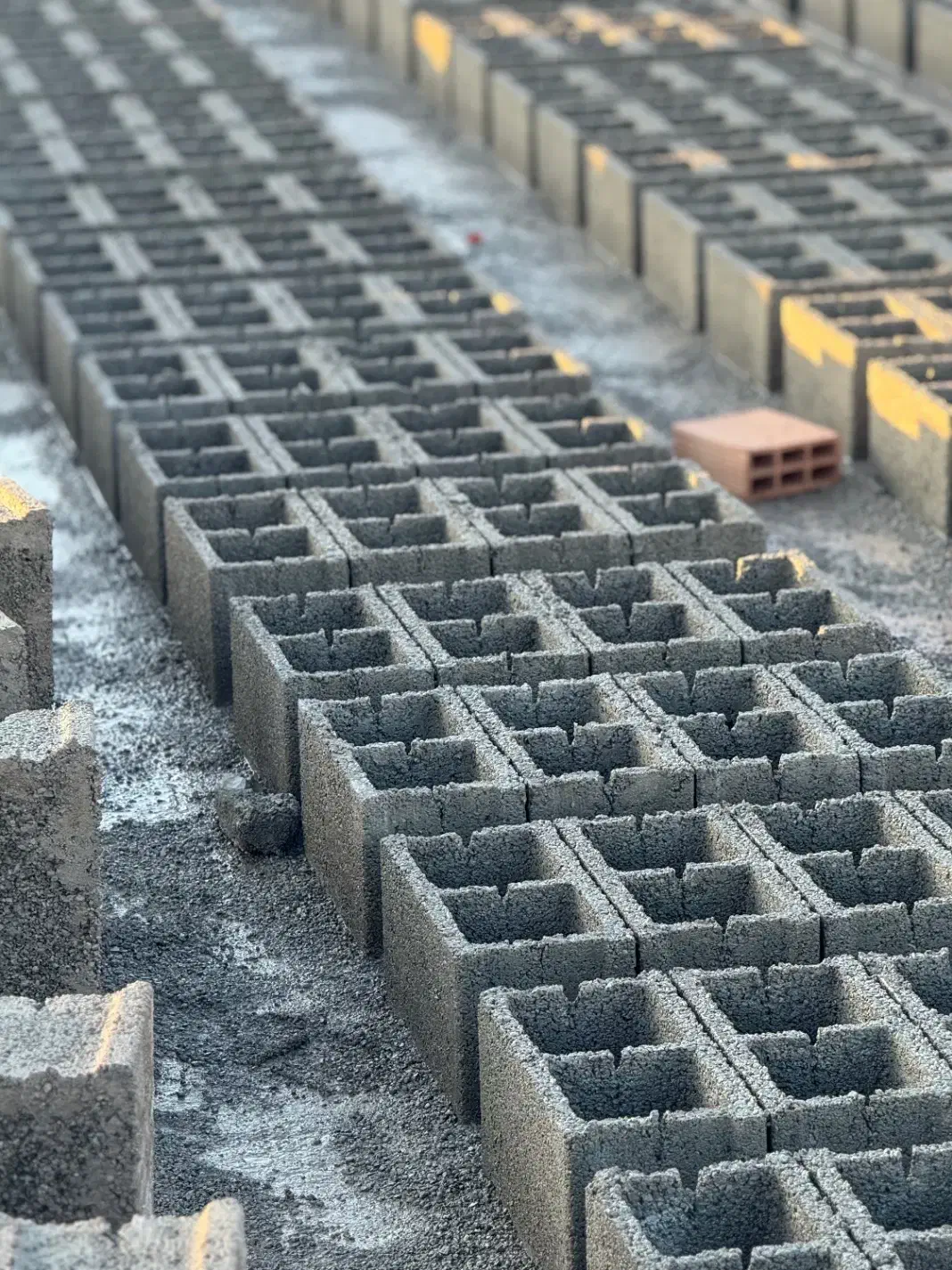 تولیدی بلوک سیمانی|مصالح و تجهیزات ساختمان|آبیک, |دیوار