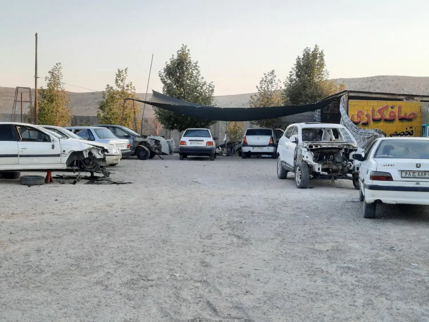 نیازمند استاد کار و شاگرد ( صافکاری ) خودرو|استخدام صنعتی، فنی، مهندسی|صدرا-فارس, فاز ۱|دیوار