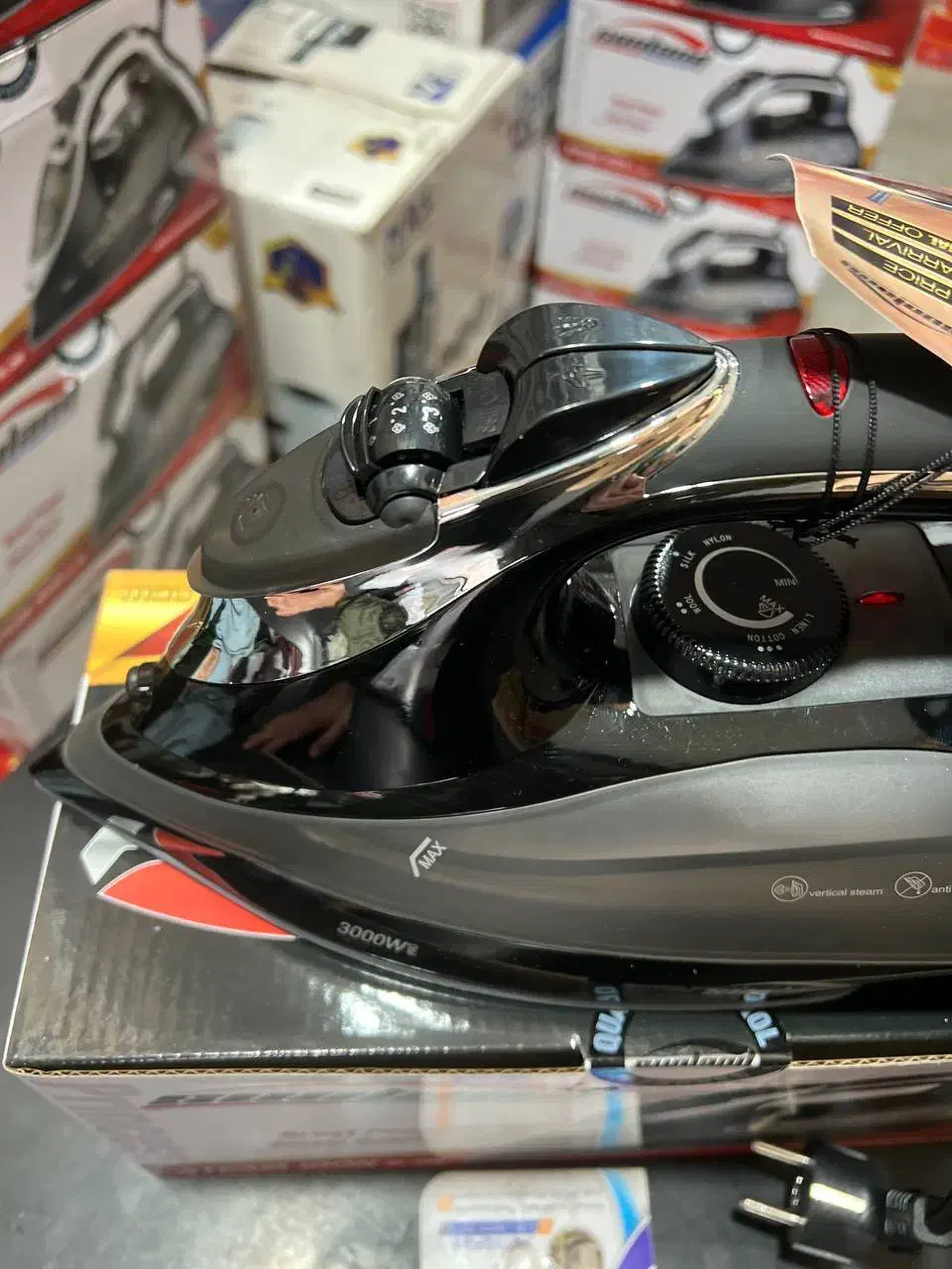 اتو بخار ساندرلند|اتو و لوازم اتو|رشت, نظری|دیوار