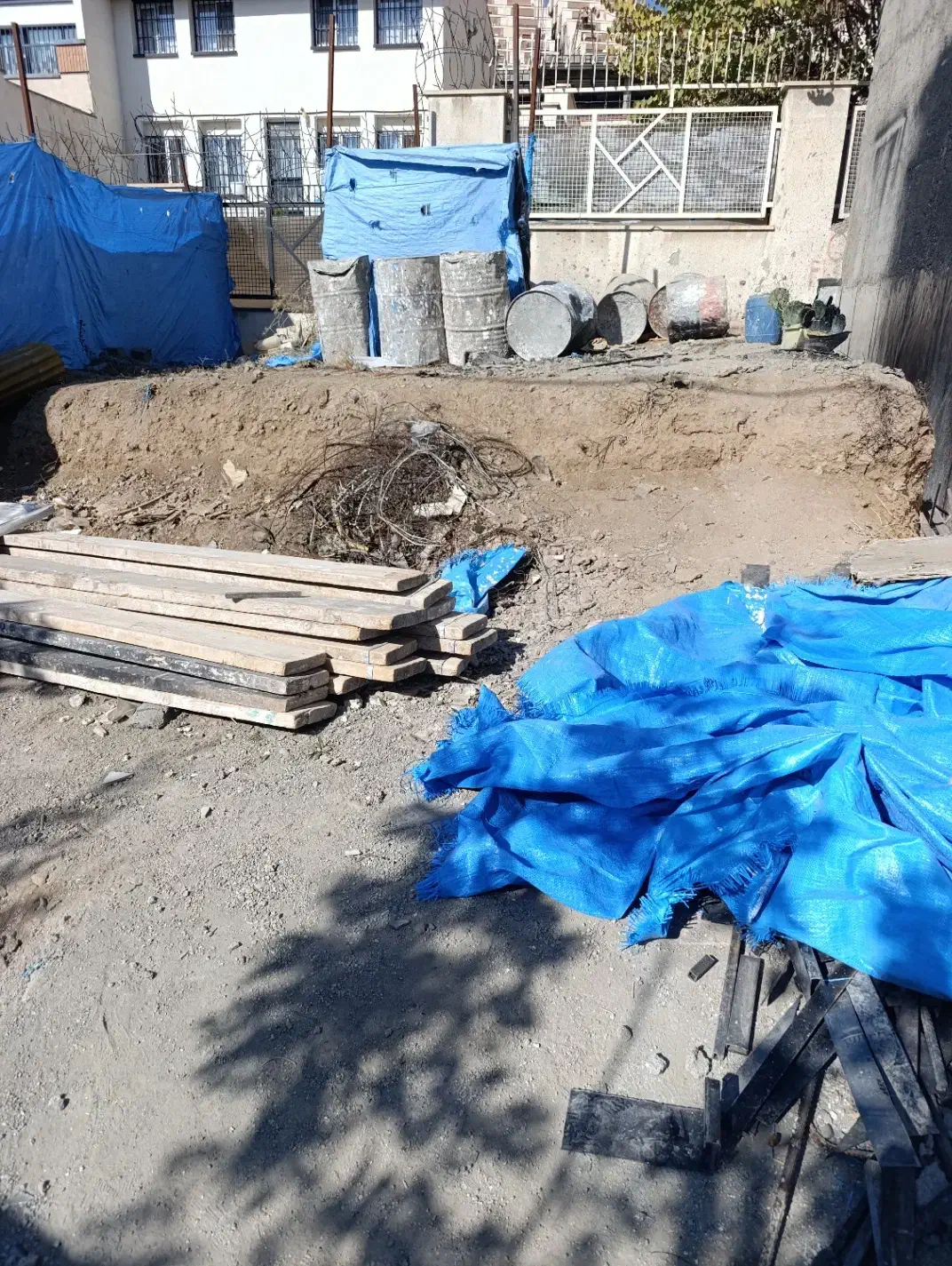 تخته و بشکه|مصالح و تجهیزات ساختمان|پردیس, فاز ۲|دیوار