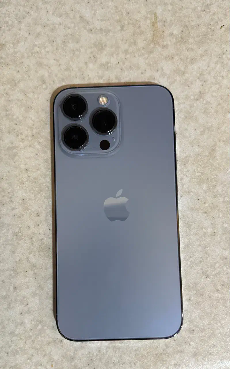 Iphone 13 pro|موبایل|قم, نیروگاه|دیوار