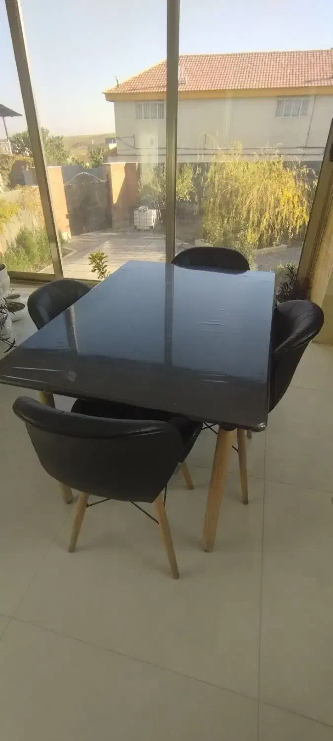 میز و صندلی ۲ و ۴ نفره|میز و صندلی غذاخوری|مشهد, آزادشهر|دیوار