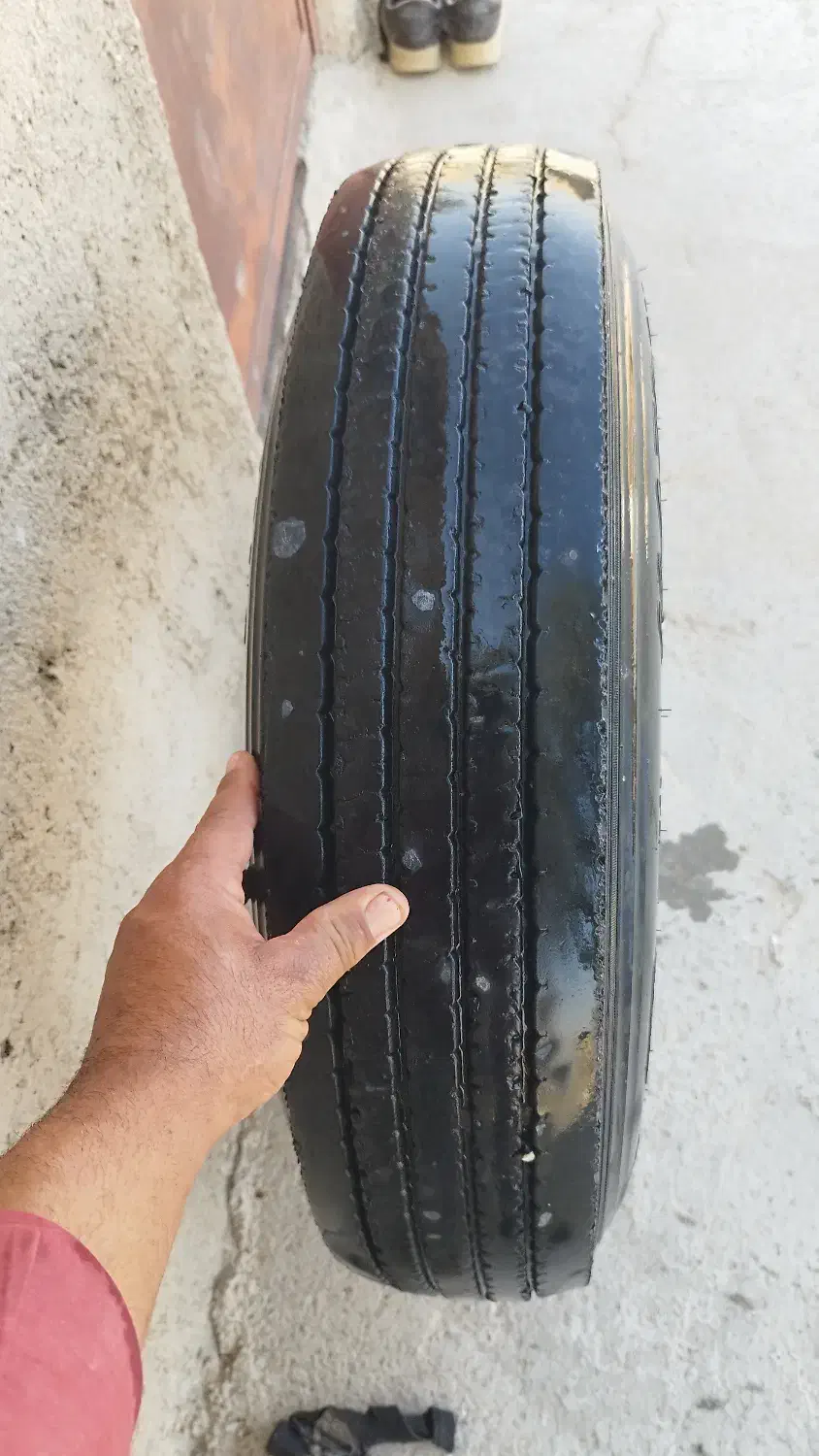 لاستیک نیسان ظیوب لس|قطعات یدکی و لوازم جانبی|فراشبند, |دیوار