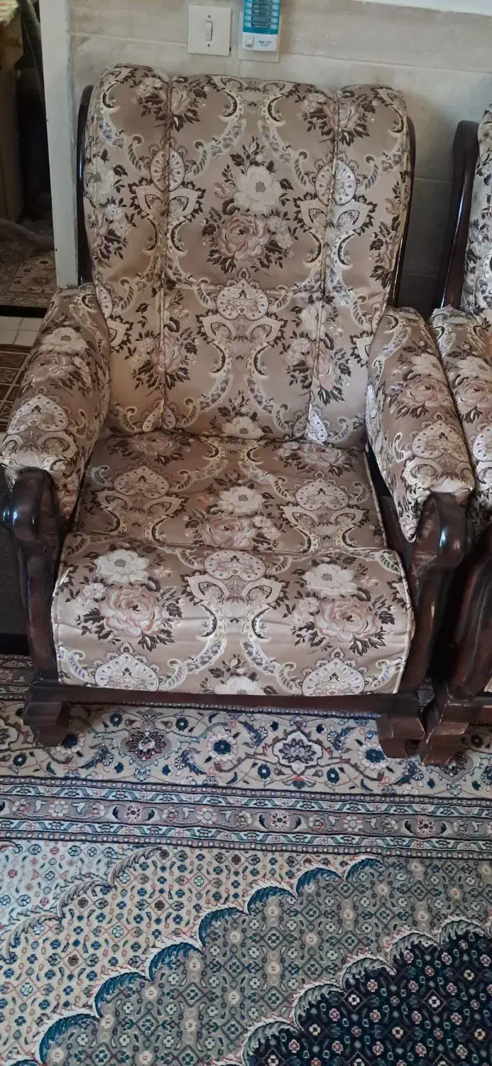 مبلمان ۷ نفره چوب گردو|مبلمان خانگی و میز عسلی|محلات, |دیوار