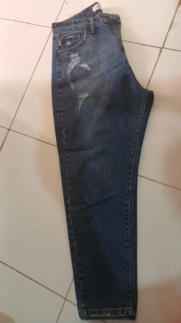 شلوار لی مام فیت و مام استایل|لباس|شاهینشهر, شهرک گلدیس|دیوار