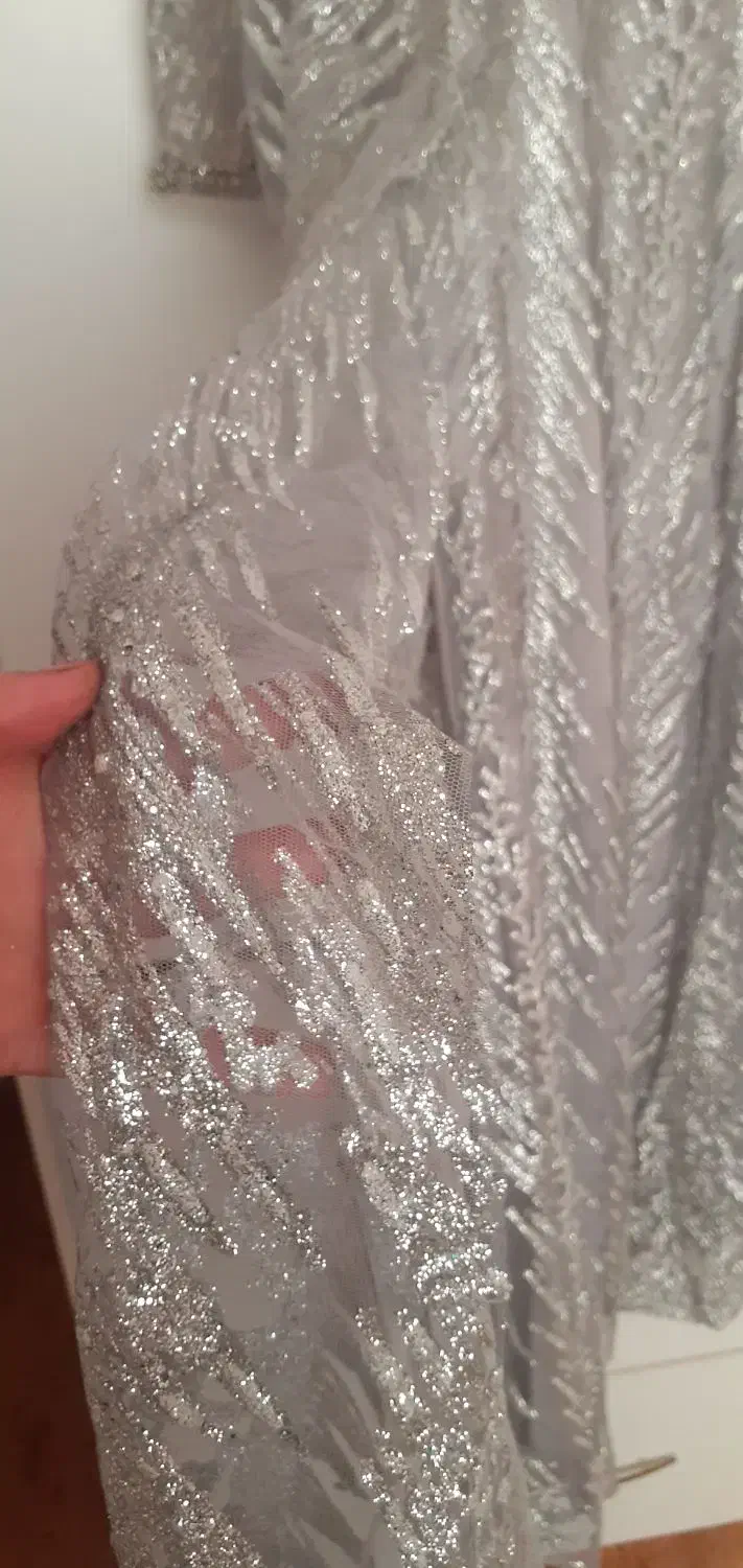 لباس مجلسی|لباس|رشت, لاکان شهر|دیوار