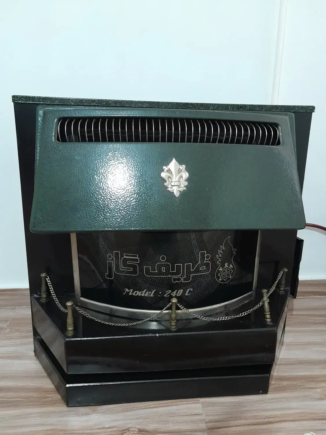 فروش بخاری و فرش دست دوم|فرش|آستارا, |دیوار