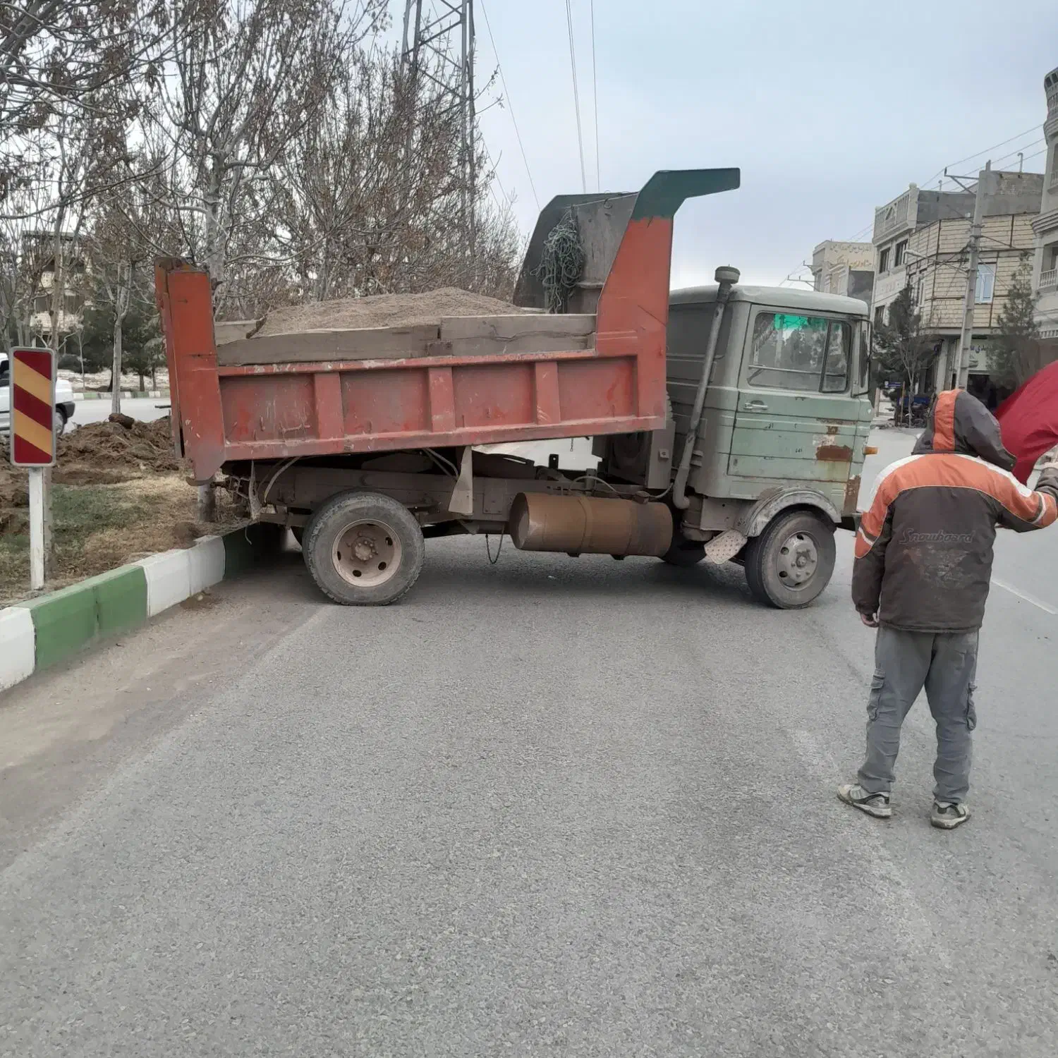 خاور۸۰۸کمپرسی مدل ۵۳|خودرو سنگین|قم, شاه ابراهیم|دیوار