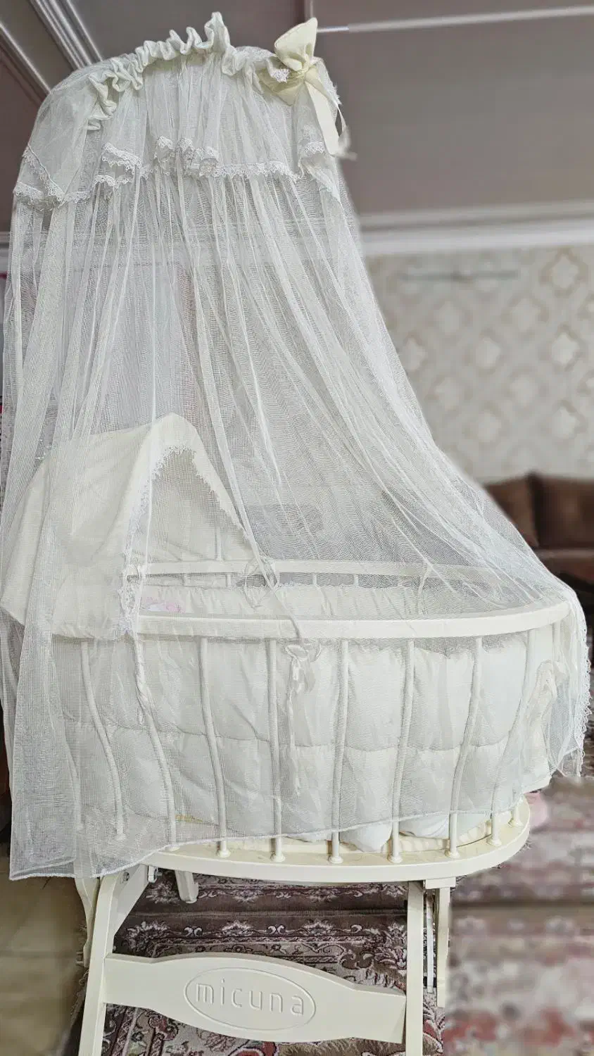 گهواره نوزاد|تخت و سرویس خواب|کاشان, سه راه پرورشگاه|دیوار