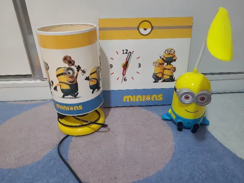 چراغ خواب ،ساعت دیواری ،چراغ مطالعه مینیون|اسباب و اثاث بچه|تبریز, |دیوار