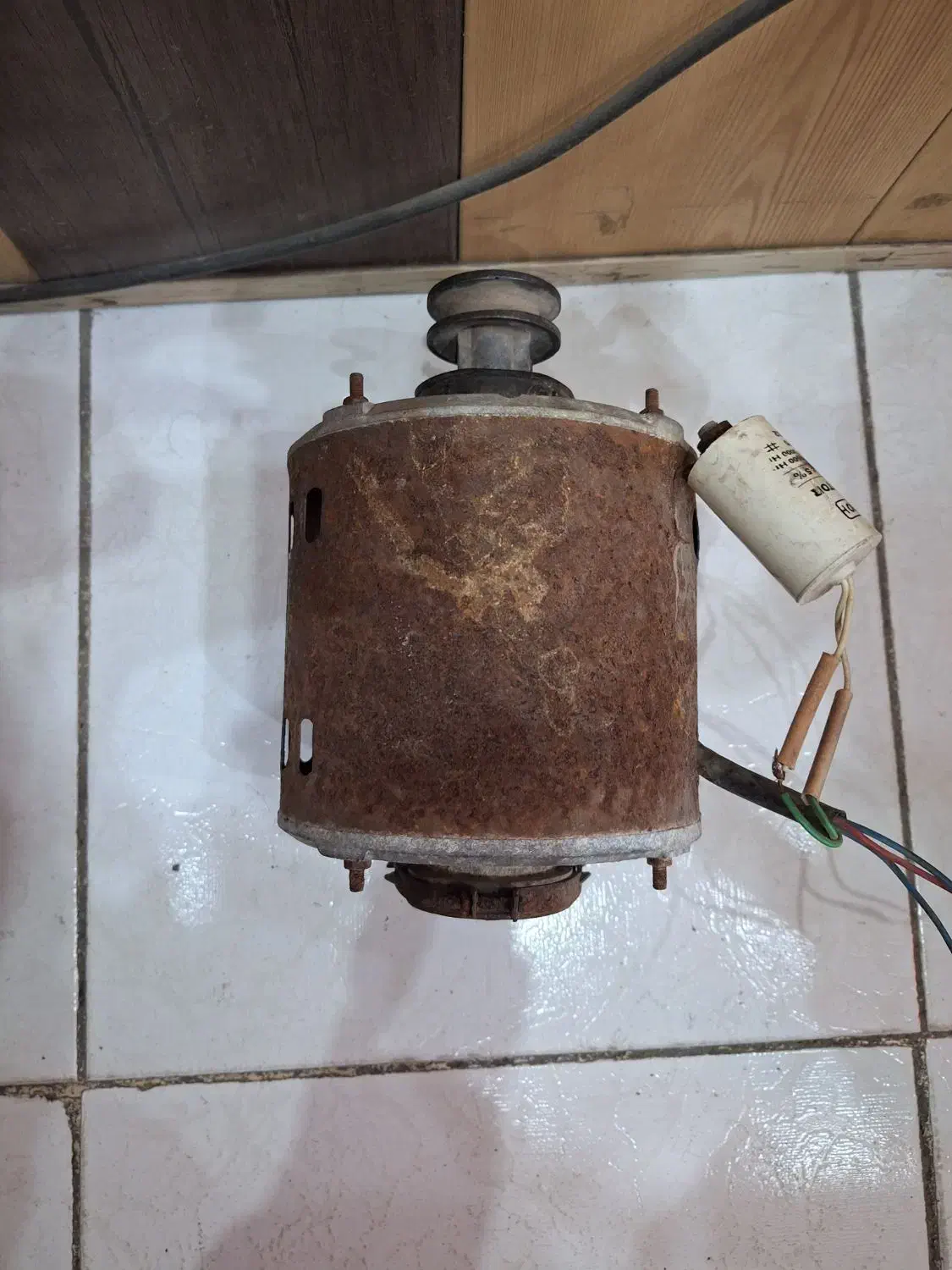 یک عددموتورلباسشوی|ماشین لباسشویی و خشککن لباس|کرمان, |دیوار