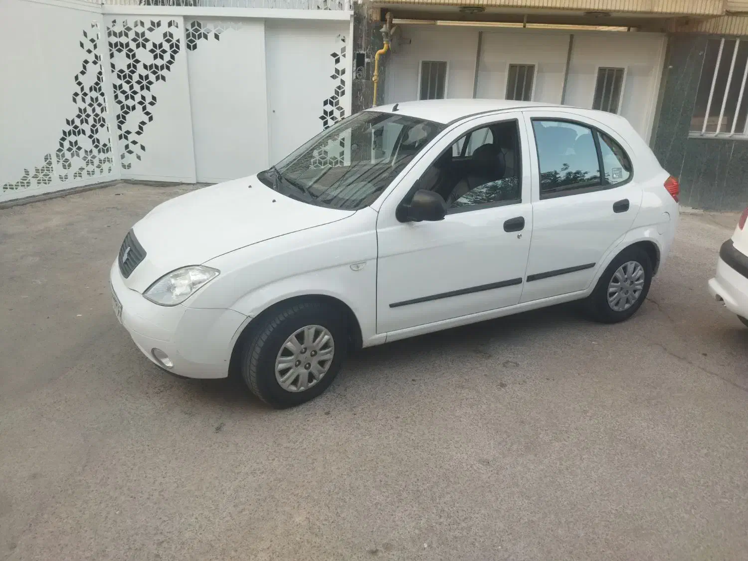 تیبا2مدل 1401 در حد|خودرو سواری و وانت|فولادشهر, C4|دیوار