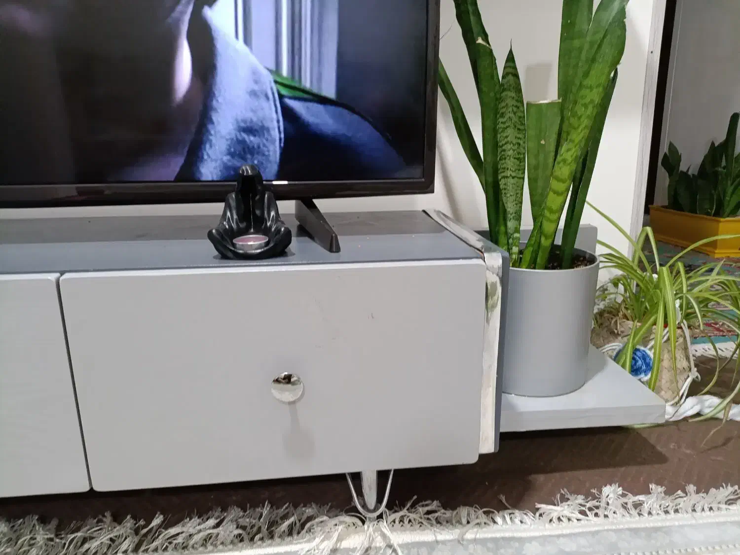 میز  ۳ کشو و جای گلدان|میز تلویزیون|شیراز, غدیر جنوبی|دیوار