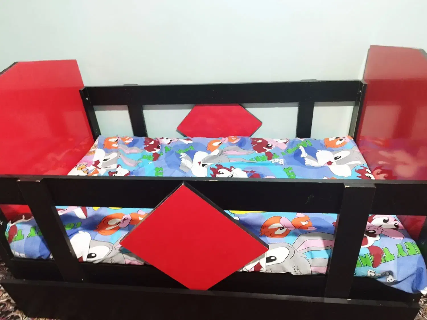 تخت و کمد کودک|تخت و سرویس خواب|شیراز, فرهنگ شهر|دیوار