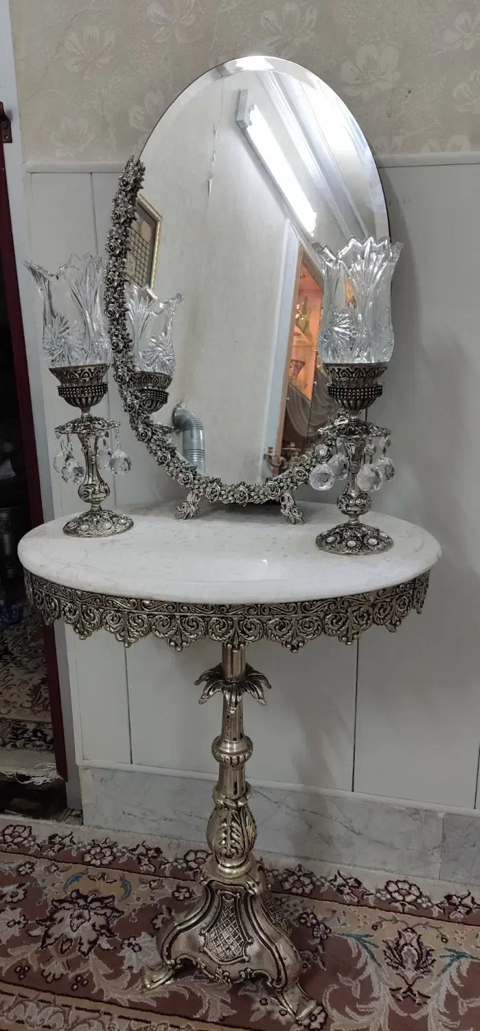 اینه شمعدان به همراه کنسول به رنگ نقره ای سیاه قلم|آینه|کاشان, شهرک امیرالمومنین|دیوار