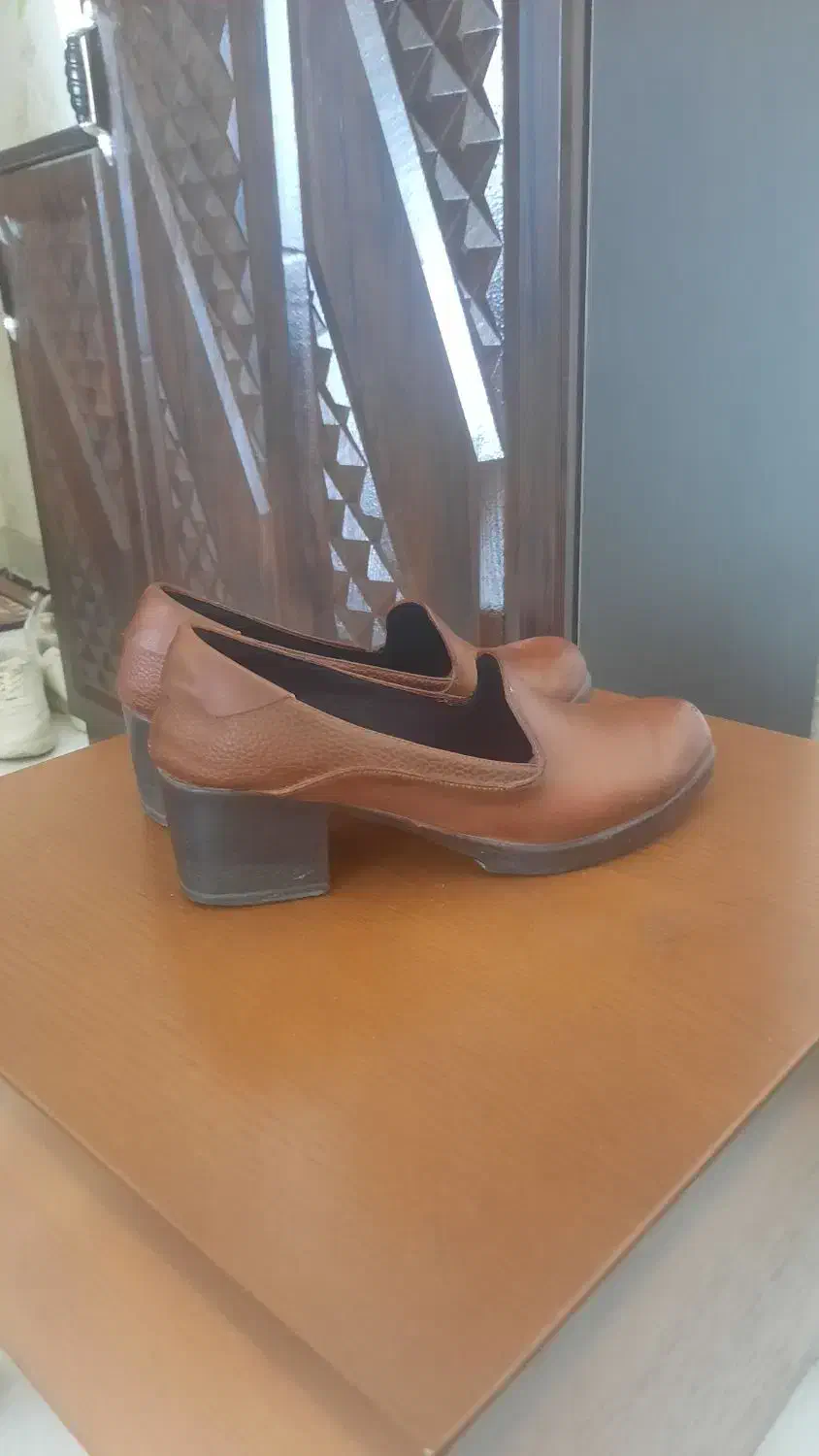 دو مدل کفش مجلسی و بیرونی رنگ مشکی و قهوه ای|کیف، کفش، کمربند|تهران, آذری|دیوار
