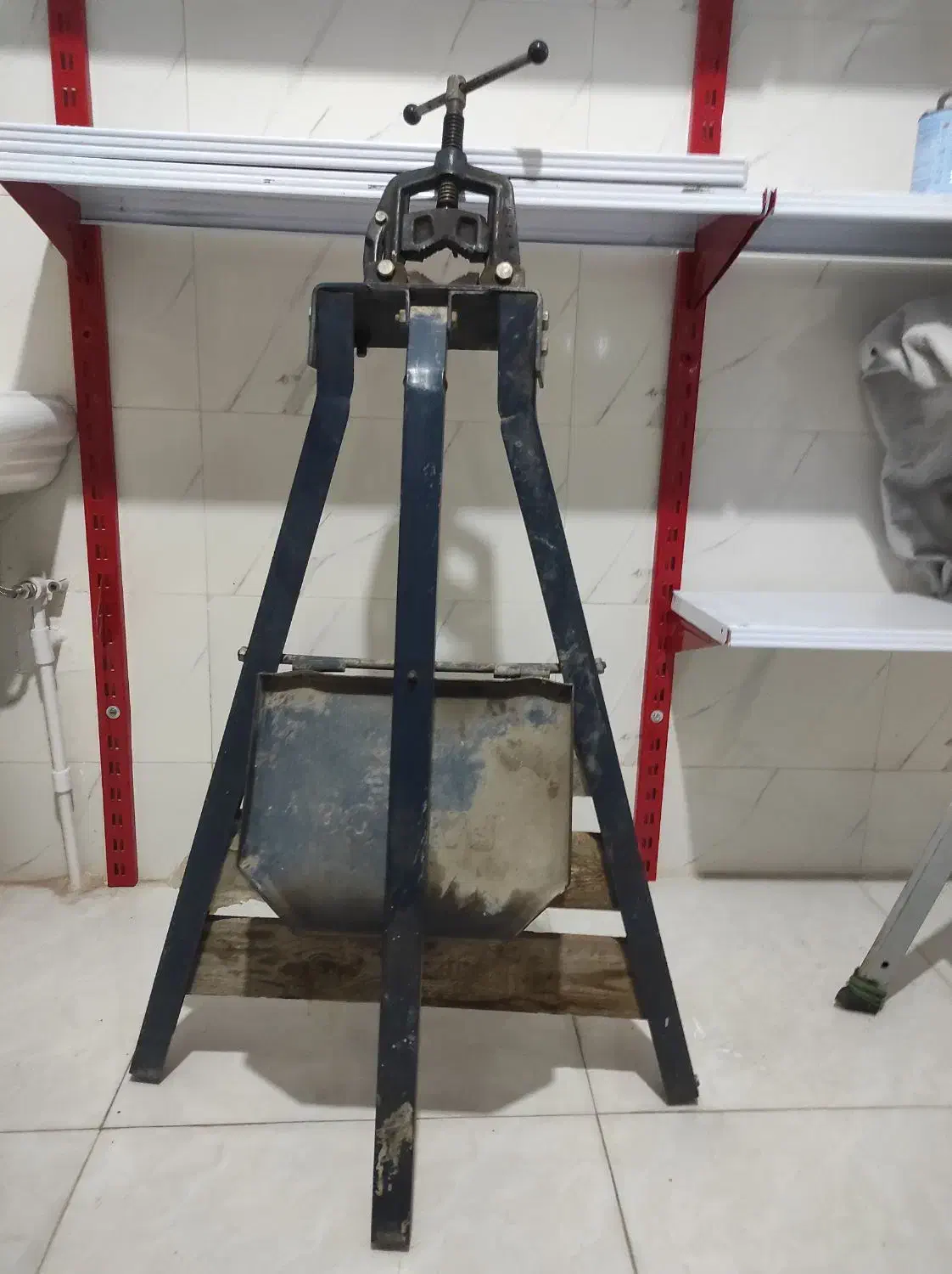 گیره و حدیده|ابزارآلات|زنجان, |دیوار