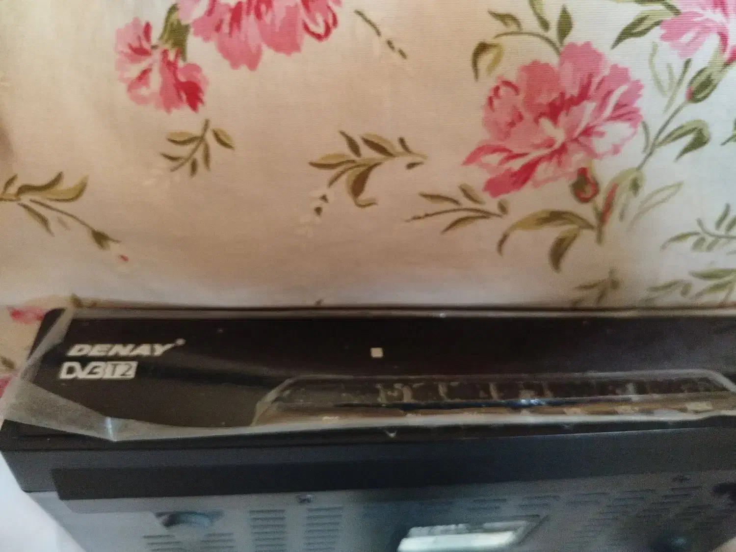 دستگاه دیجیتال سالم در حد نو|صوتی و تصویری|همدان, |دیوار