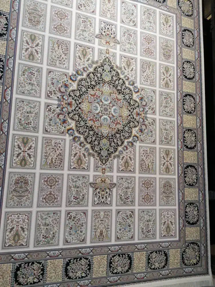 دو عدد فرش دست دوم ۱۲۰۰ شانه|فرش|یزد, |دیوار
