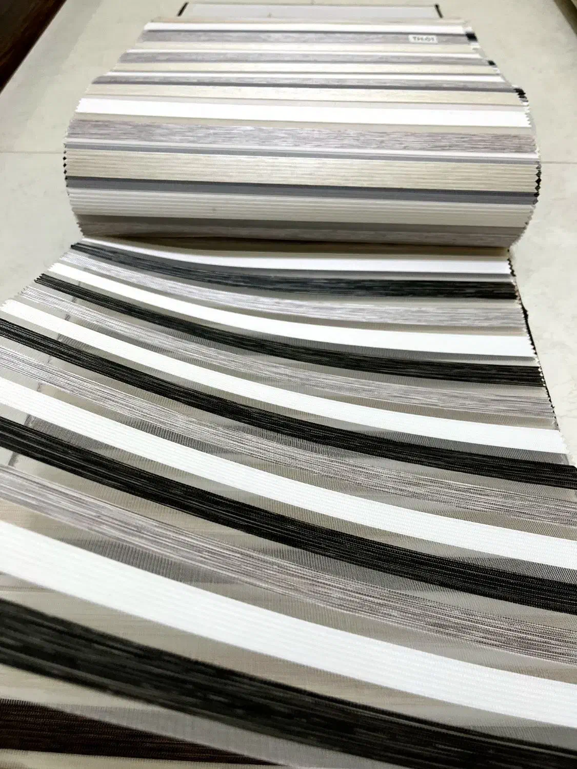 پرده های کرکره زبرا|پرده، رانر، رومیزی|فردیس, قریشی|دیوار