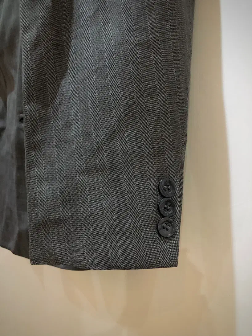 کت و شلوار|لباس|رشت, جماران|دیوار