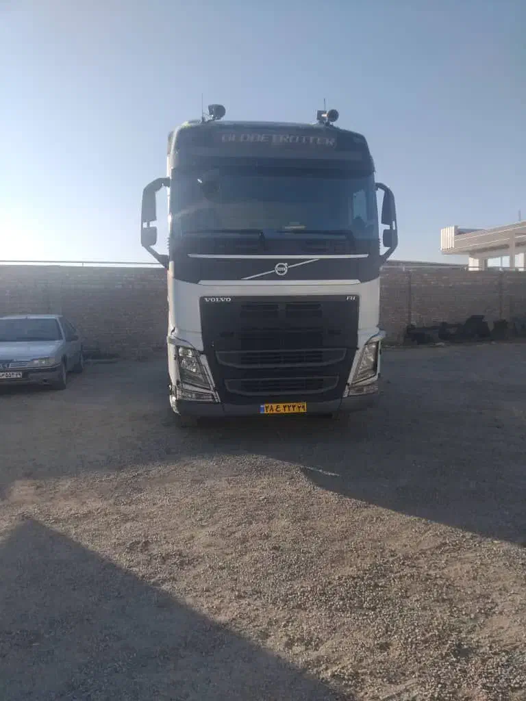 فروش کامیون fh500 و کف ماموت دست ساز|خودرو سنگین|کنگاور, |دیوار