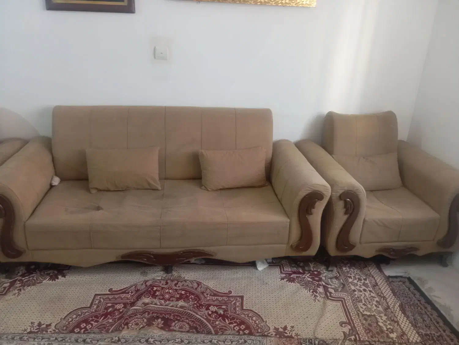 مبل|مبلمان خانگی و میز عسلی|گلبهار, شهر جدید گلبهار|دیوار