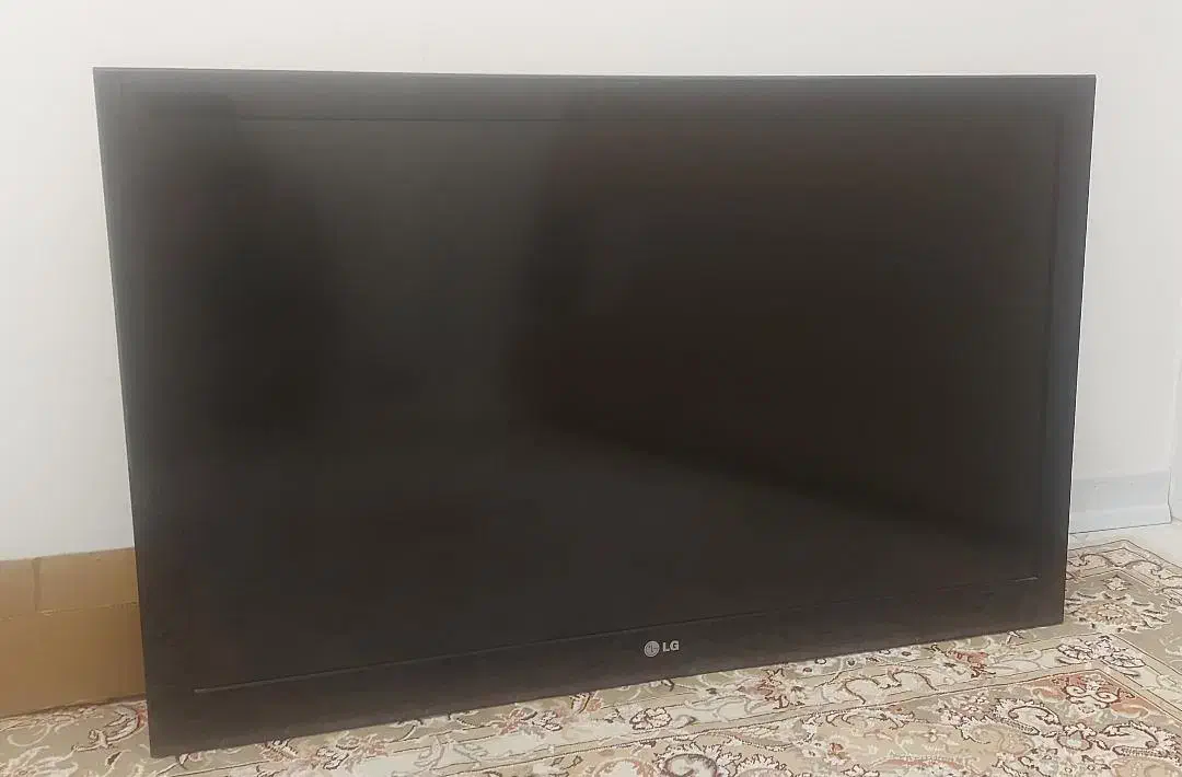 تلویزیون 42اینچ -ال جی. کم کارکرد|تلویزیون و پروژکتور|بندرعباس, |دیوار