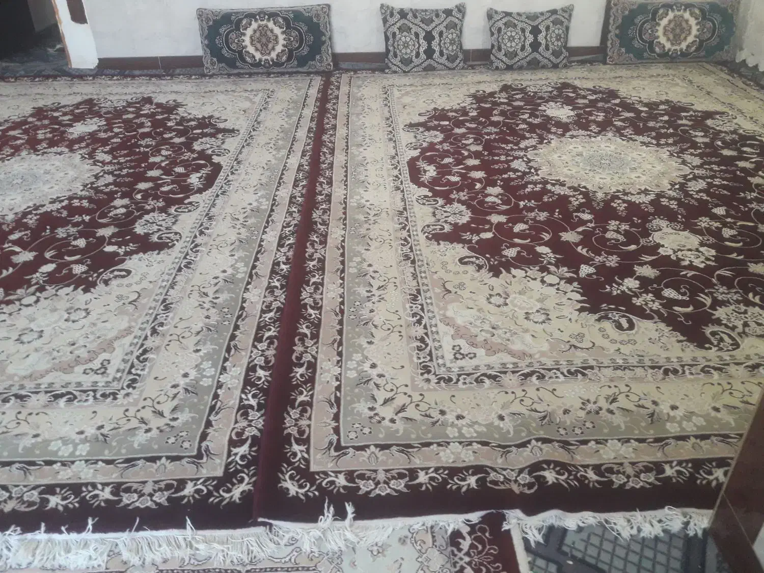 دوتا دوازده متری|فرش|تایباد, |دیوار