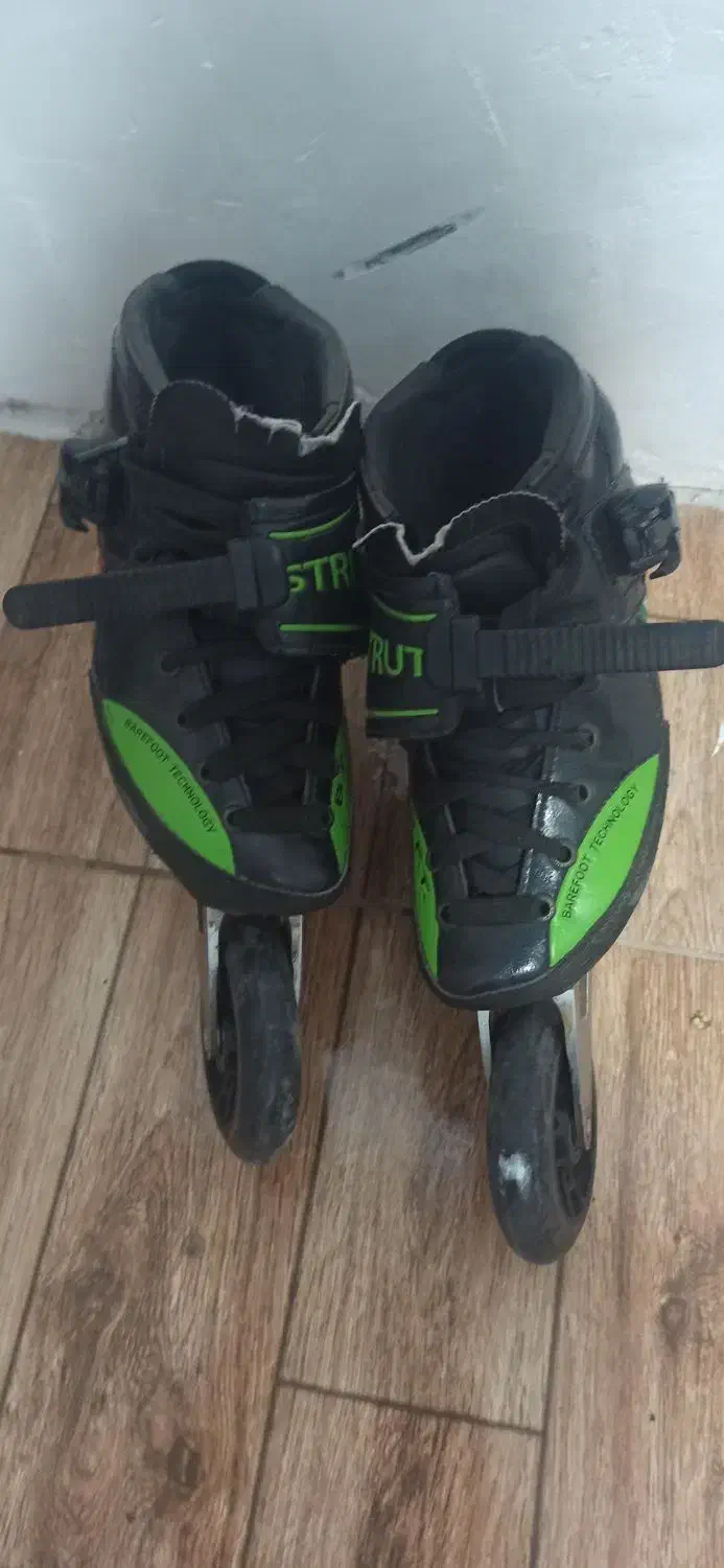 کفش اسکیت حرفه ای مارک لویجینیو|دوچرخه، اسکیت، اسکوتر|اسلام‌‌آباد غرب, |دیوار