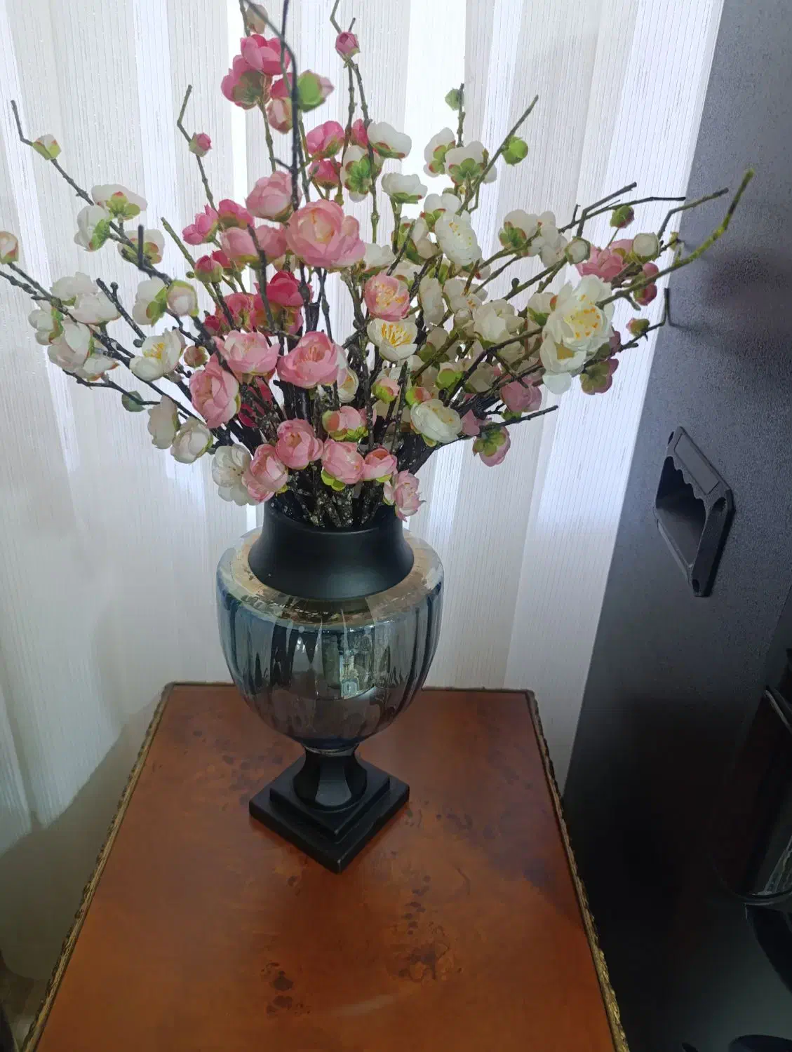 گل و گلدان نو|گل مصنوعی|ماکو, |دیوار