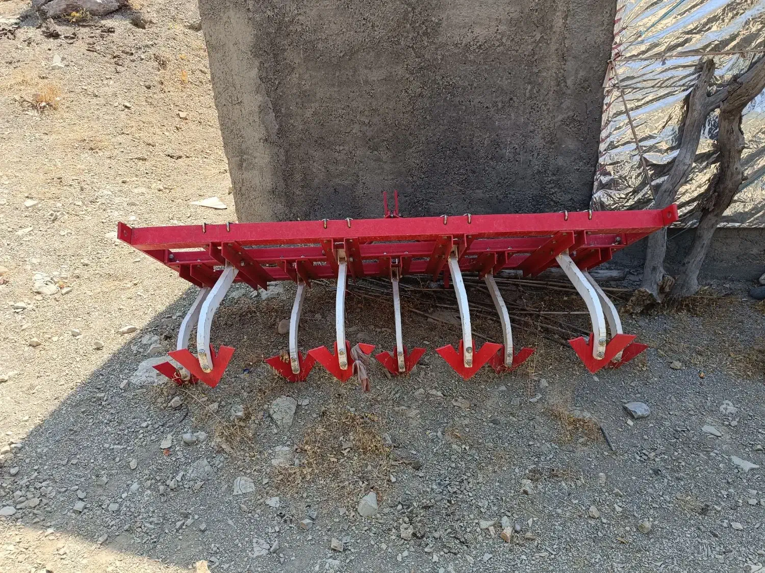 پنجه قاضی صفر|ماشینآلات صنعتی|سرپل ذهاب, |دیوار