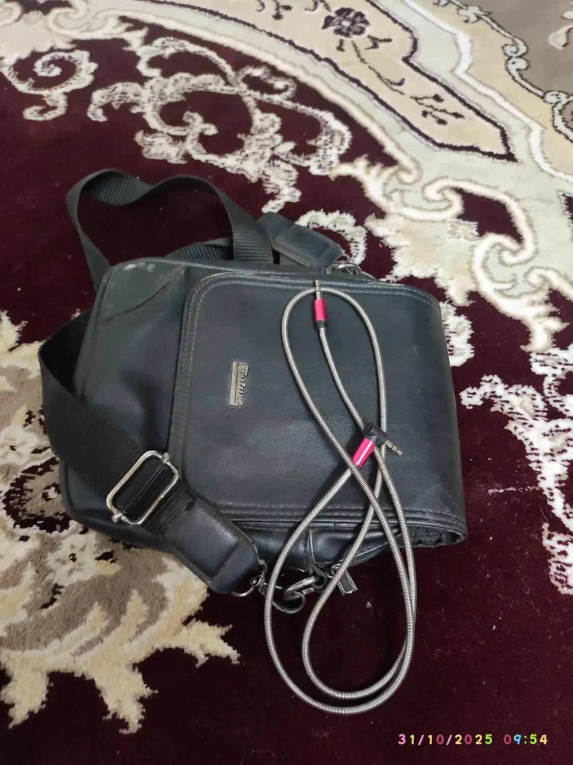 کیف و کابل AUX|کیف، کفش، کمربند|نیشابور, مدرس|دیوار