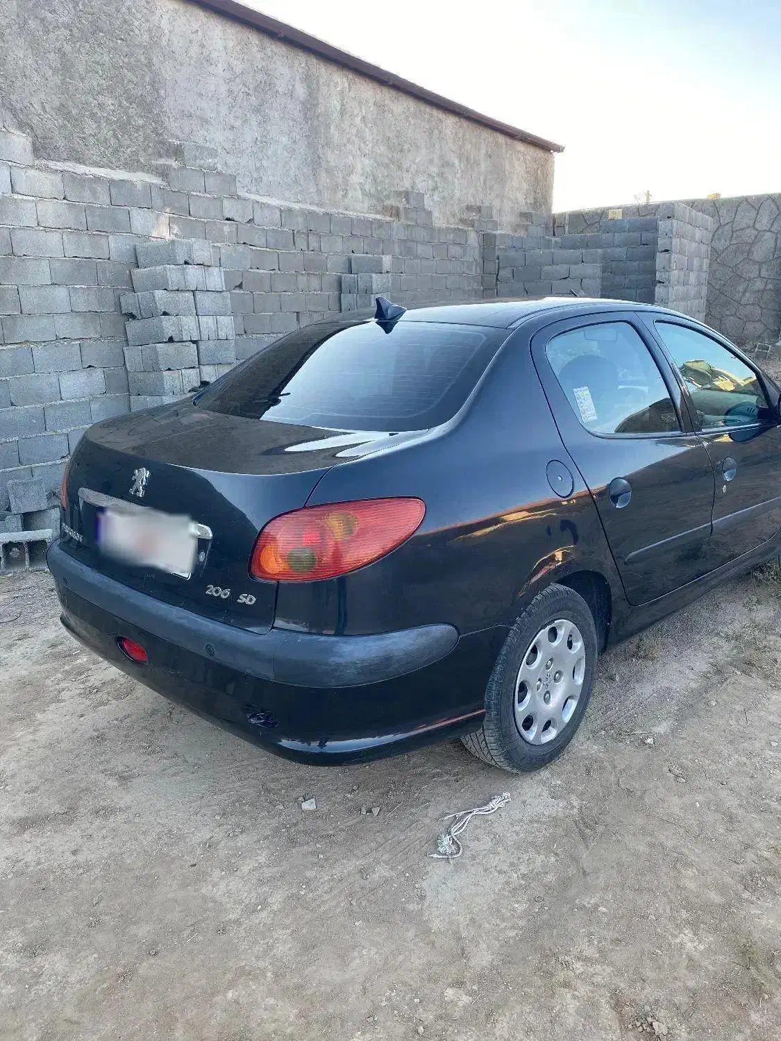 206SD V8 مشکی بدون رنگ|خودرو سواری و وانت|برخوار, |دیوار