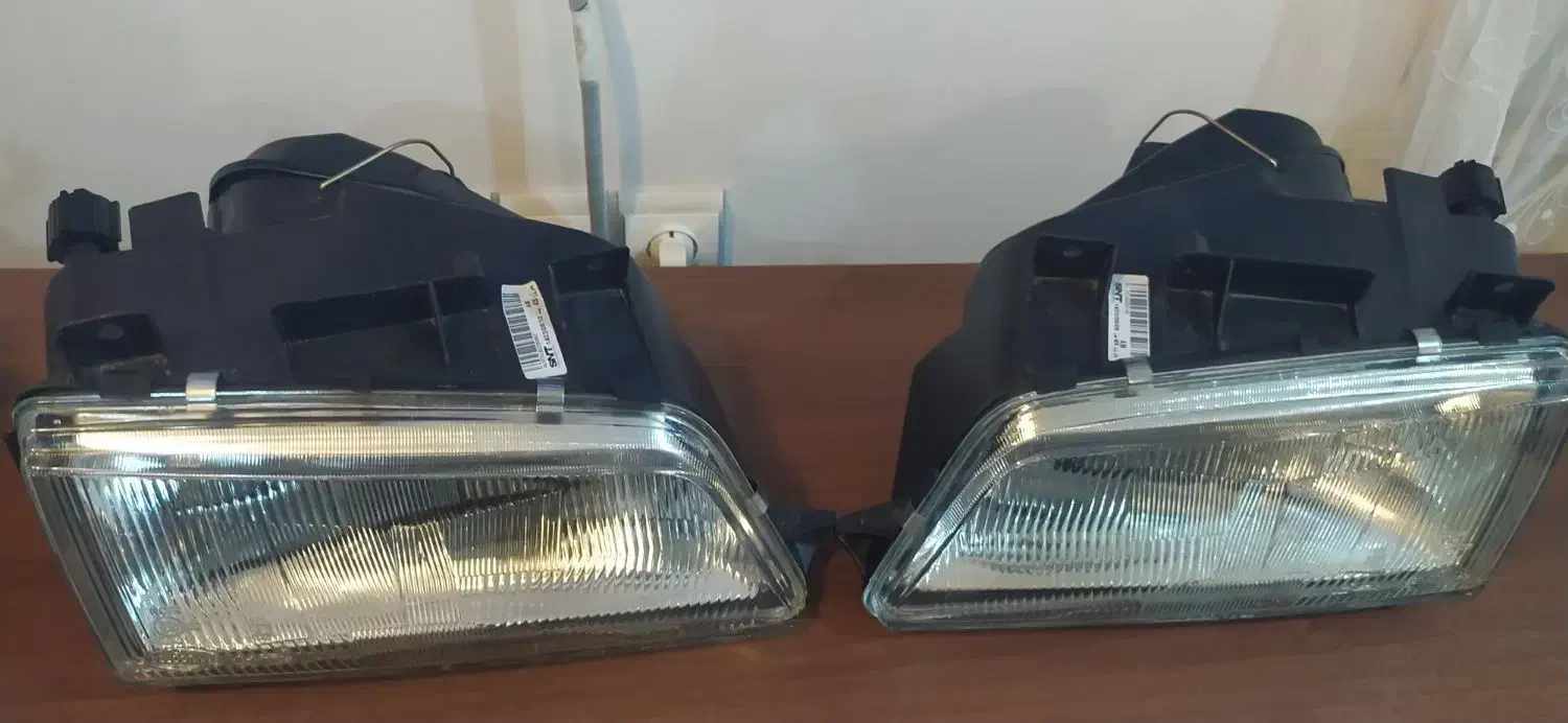 چراغ جلو پژو 405|قطعات یدکی و لوازم جانبی|چرداول, |دیوار