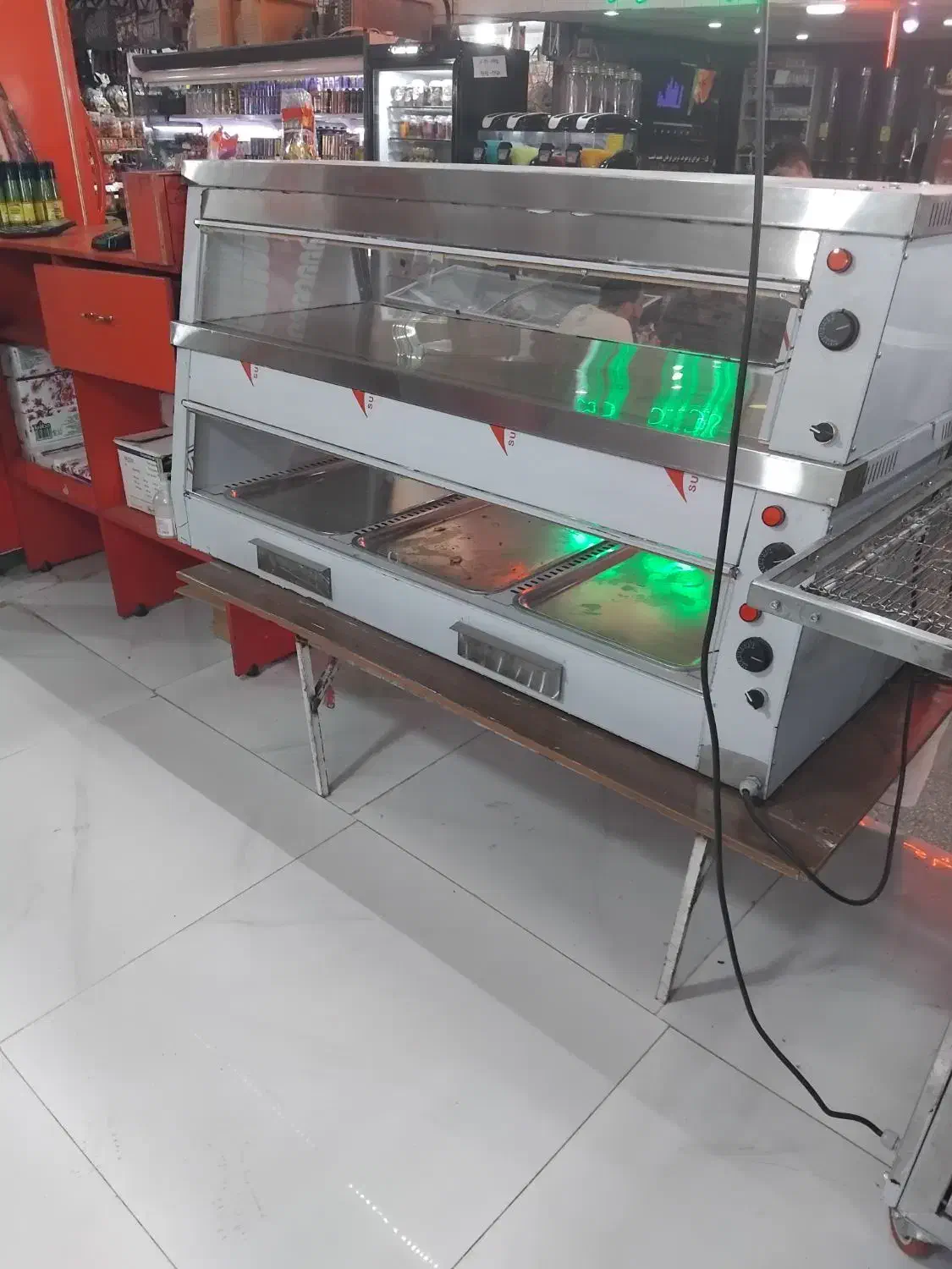 دیسپلی ۱ونیم متری|کافیشاپ و رستوران|همدان, |دیوار