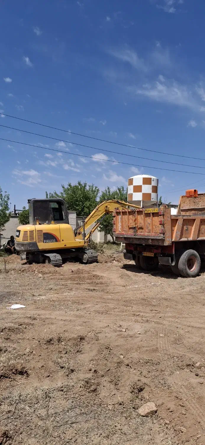 آسفالت سردوگرم تراشه خاکبرداری بیل و لودر گریدر|خدمات حمل و نقل|رودهن, |دیوار