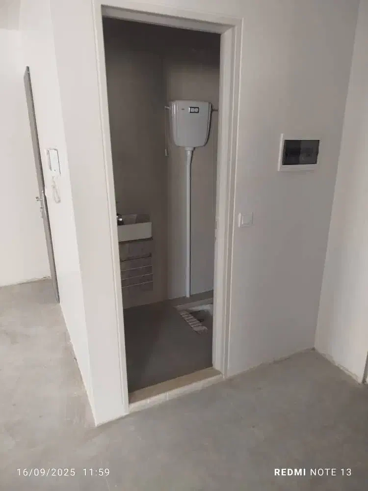 ۸۷ متر دو خواب فول با پارکینگ غیرمزاحم باکس تک درب