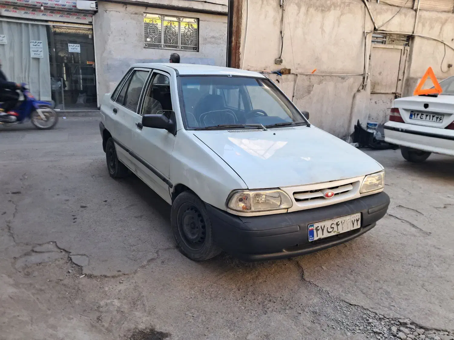 پراید مدل ۸۲ کاربرات|خودرو سواری و وانت|مشهد, رده|دیوار