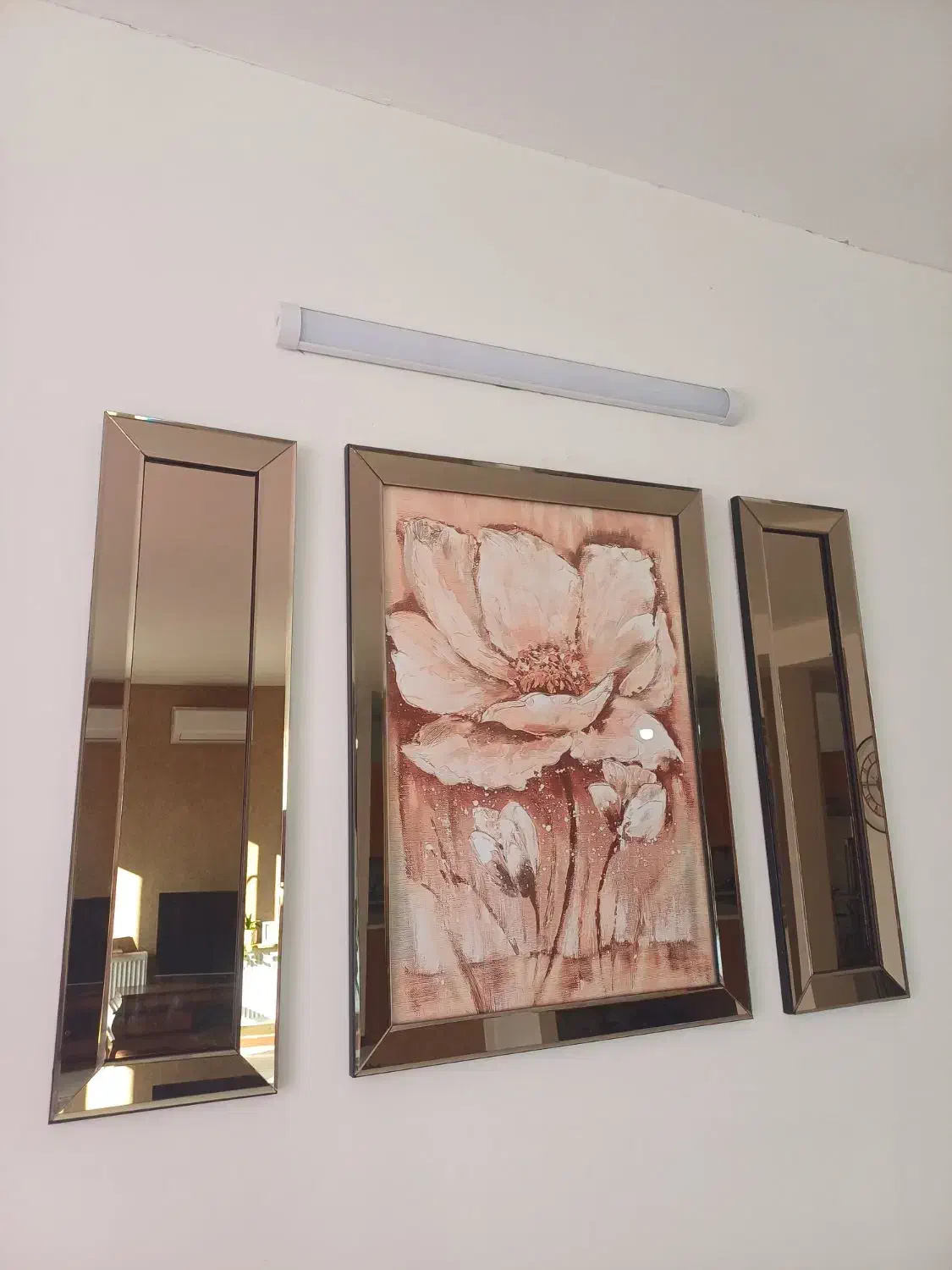 تابلو|تابلو، نقاشی، عکس|مشهد, هفت تیر (آب و برق)|دیوار