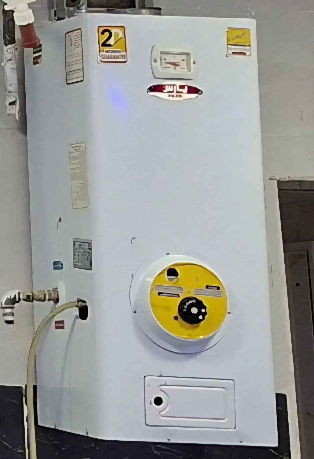 ابگرمکن دیواری  ۶۰ لیتری گازی مخزن دار|آبگرمکن، پکیج، شوفاژ|سیرجان, |دیوار