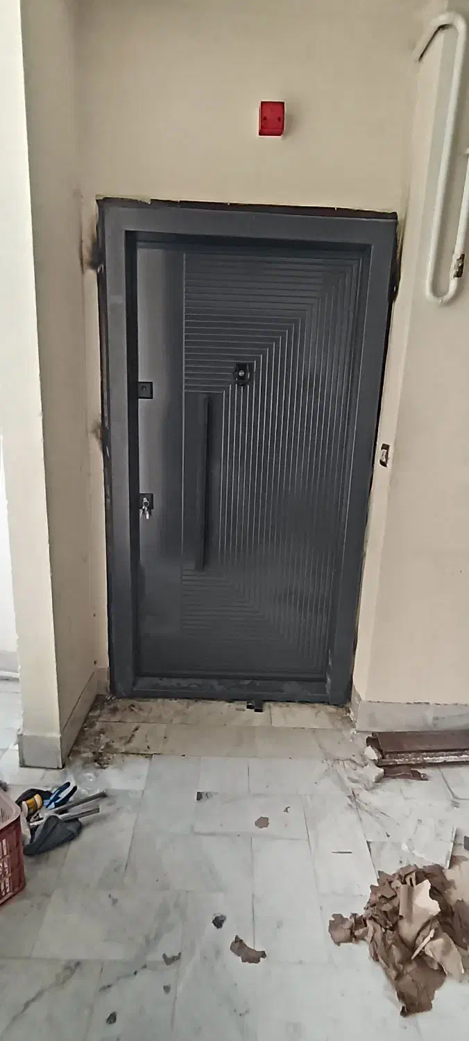 نصب انواع درب های داخلی|خدمات پیشه و مهارت|نیشابور, فردوس شمالی|دیوار