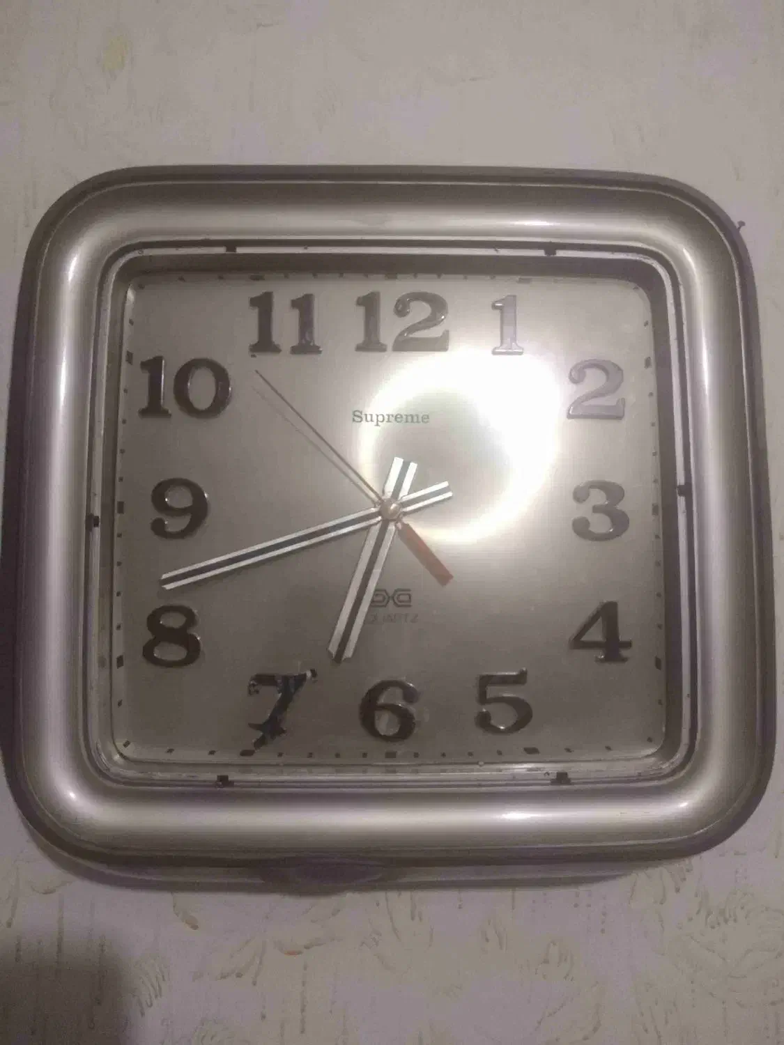 سه عدد ساعت دیواری قدیمی آنتیک|کلکسیون اشیاء عتیقه|بروجرد, |دیوار