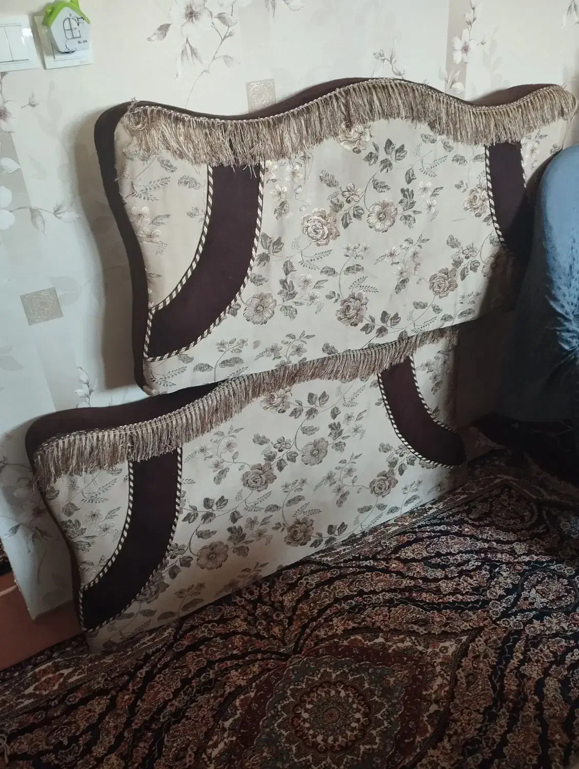 یک جفت متکا|پشتی|اهر, |دیوار