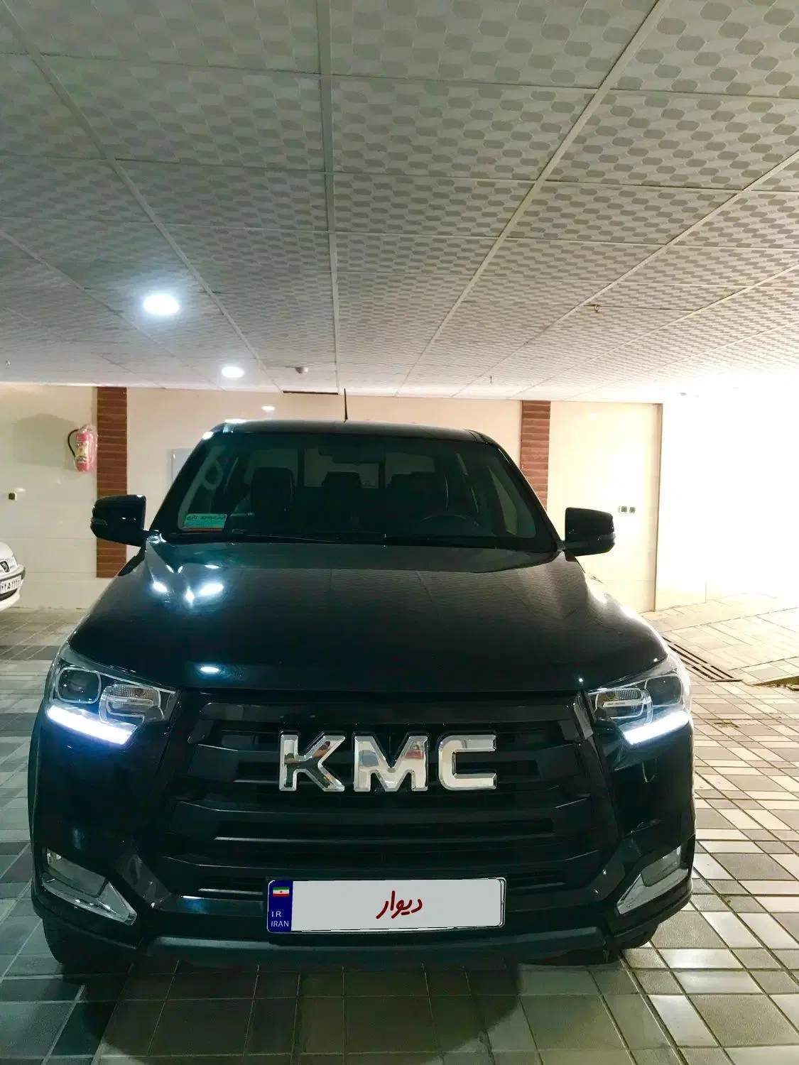 KMC T8 درجه یک 1401|خودرو سواری و وانت|شیراز, فرگاز|دیوار
