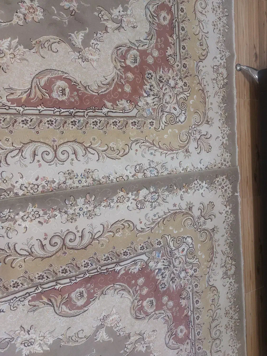 ۲ تخته فرش ۹ متری ۷۰۰ شانه تراکم ۱۲۰۰ سالم|فرش|سنگر, |دیوار