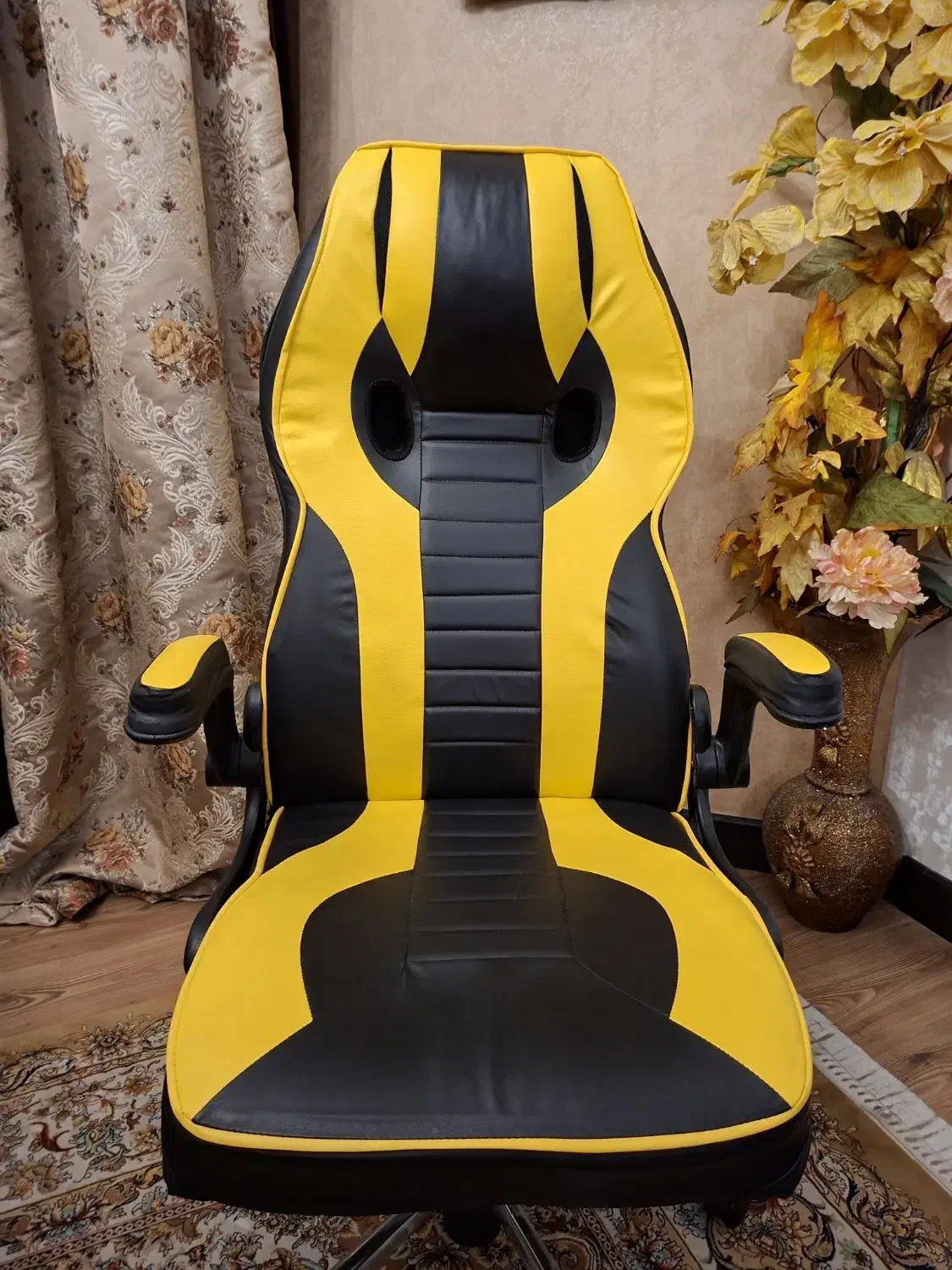 صندلی گیمینگ دسته خلبانی در حد نو|صندلی و نیمکت|شیراز, دلجو|دیوار