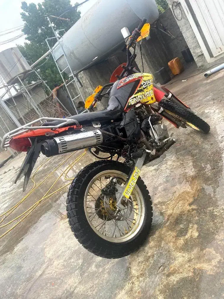 موتور رادیسون گلد200|موتورسیکلت|جلین, |دیوار