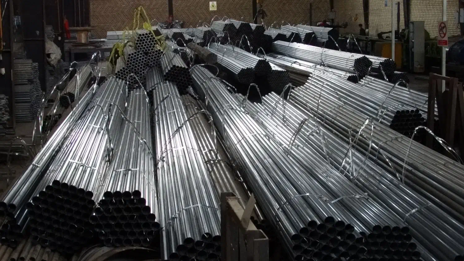 ساخت ونصب گلخانه|خدمات باغبانی و درختکاری|پیشوا, |دیوار