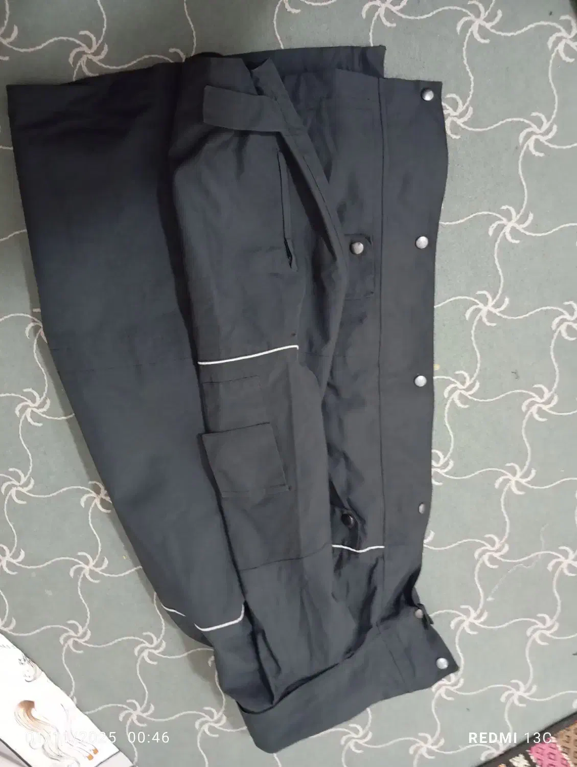 کاپشن|لباس|کوهنانی, |دیوار